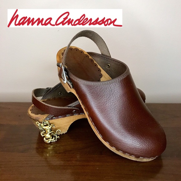 hanna andersson clogs